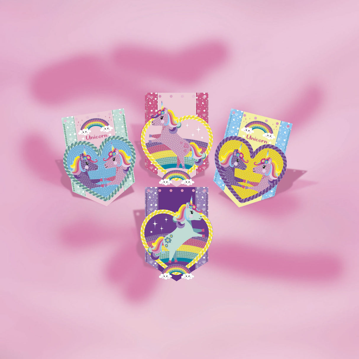 Totum Unicorn - Decorate your own flag line with diamonds