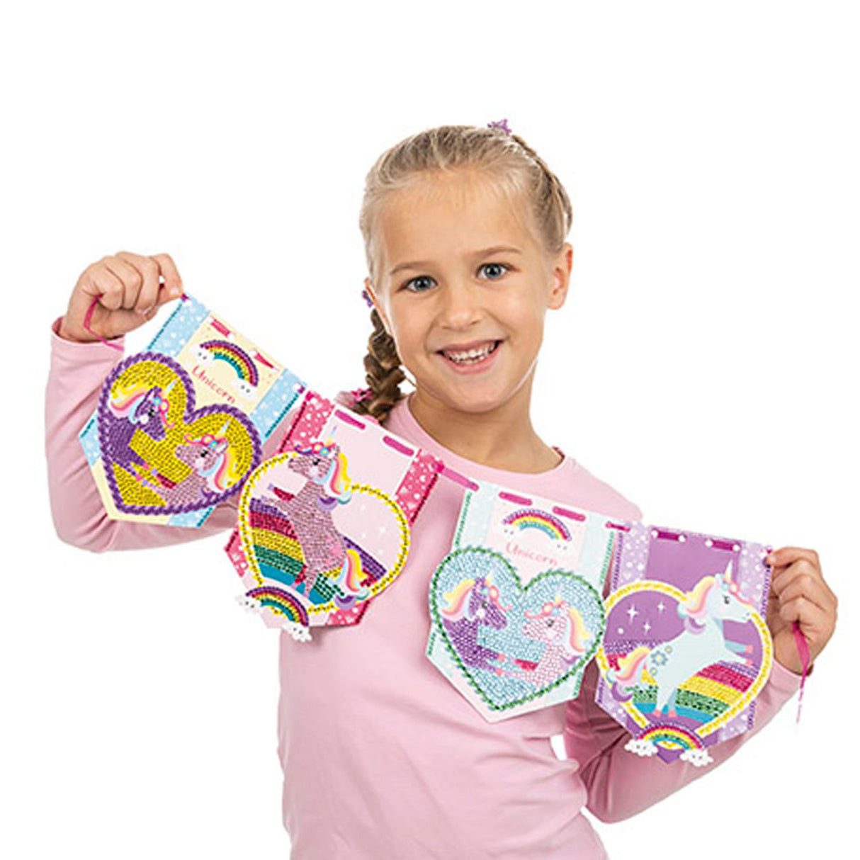 Totum Unicorn - Decorate your own flag line with diamonds