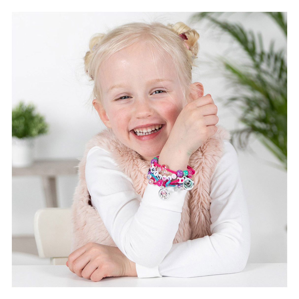 Totum Minnie Mouse - Letter Charm Bracelets