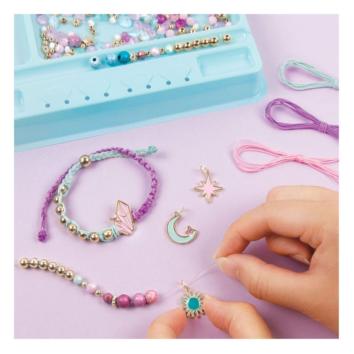 Spektron maachen et real Braceleten mat hemid Steng