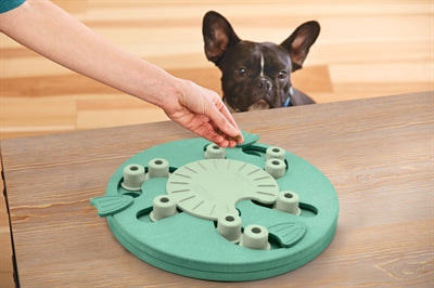 Nina otfosson Hond Aarbechter Composition