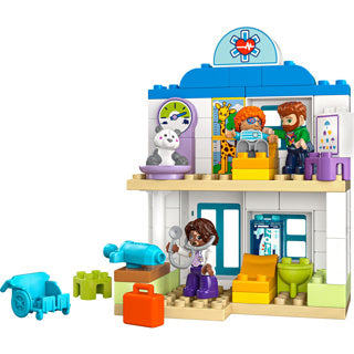 Lego Duplo Town 10449 for the first time to the doctor