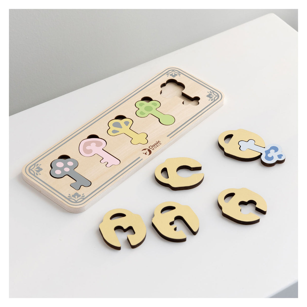 Klassiske World Wooden Castle Keys and Locks Match Game, 13dlg.