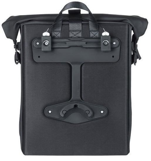 Basil Soho Mik Side Bicycle Shoulder Bag Black, Waterproof, PU, ​​Nordlicht LED, 17L
