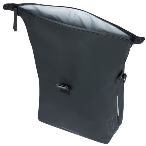 Basil Soho Mik Side Bicycle Shoulder Bag Black, Waterproof, PU, ​​Nordlicht LED, 17L