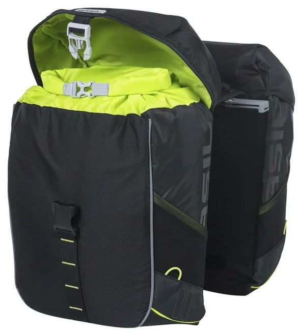 Basil dubbele fietstas miles 34 liter 13 x 26 x 35 cm (2x) - zwart lime