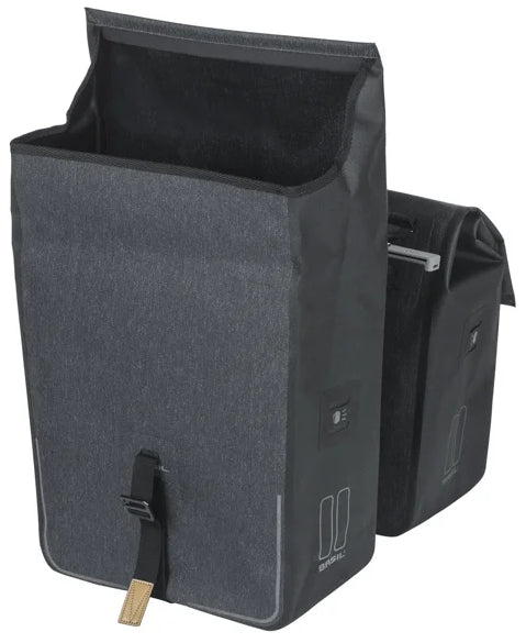 Basil dubbele fietstas urban dry mik 50 liter - charcoal