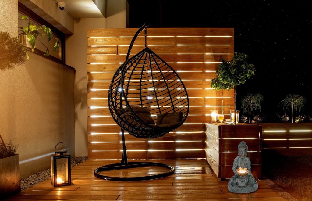 Grundig Grundig Buddha Image with SolarLamp LED on-out button fire duration 6-8 hours 17x16x27cm