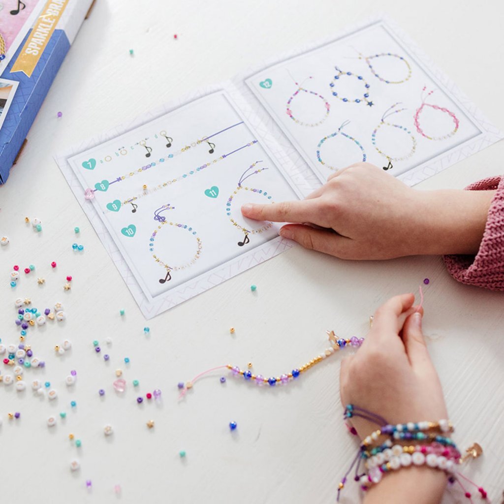 Make Totum sparkling bracelets