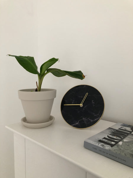 D'nächst Kéier Ne-5222ZW Table Clock Marble Table Dia 20cm Glas schwaarz