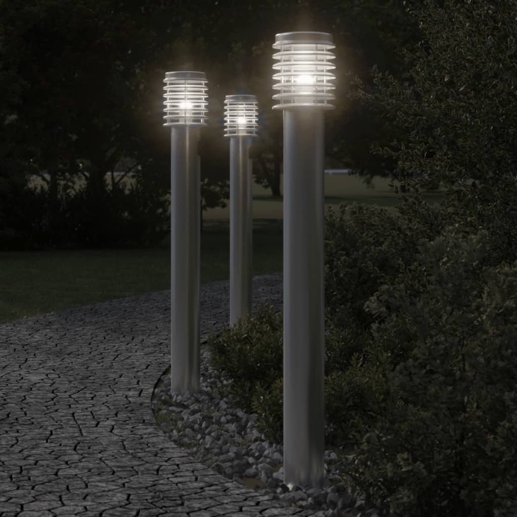 Vidaxl Lampada da pavimento esterno con presa da 110 cm in acciaio inossidabile in argento