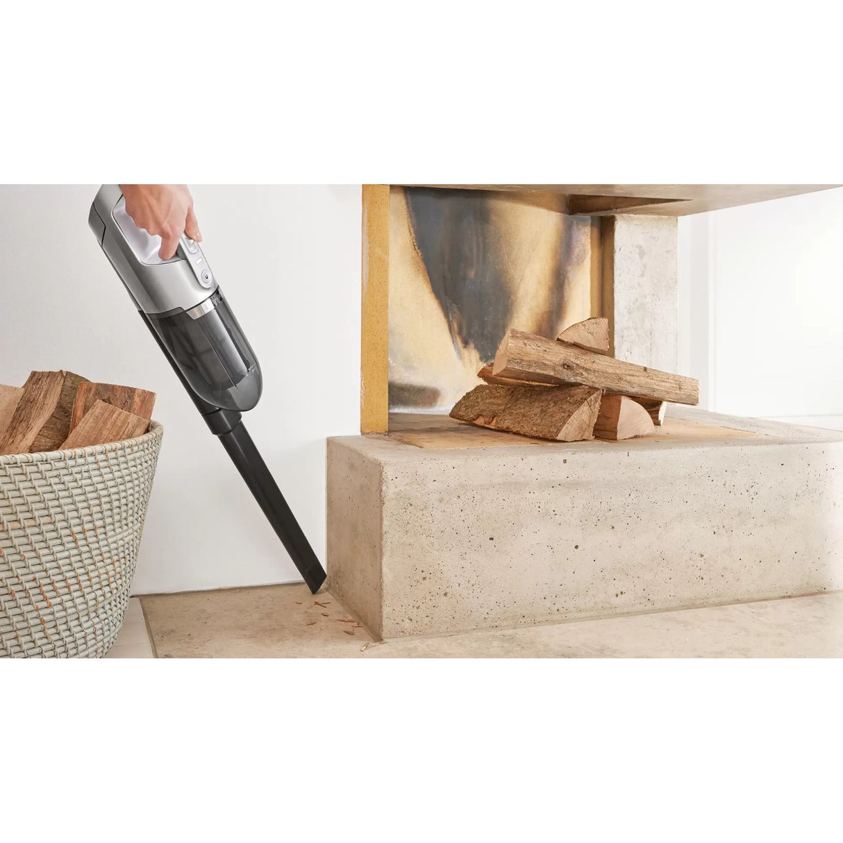 Bezdrátový ocelový vysavač Bosch 4 Cleaner Flexxo Gen2 28VM