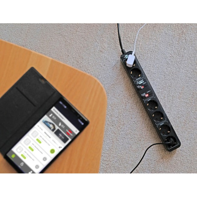 Brennenstuhl WiFi plug-in 6 připojení pro vnitřní černou
