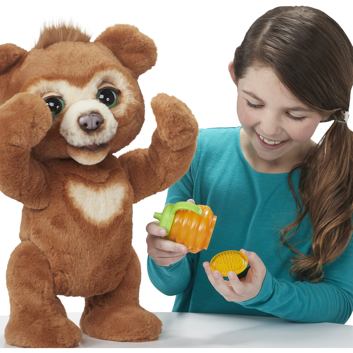 Hasbro Furreal Cuby de Beer Interaktivní objetí