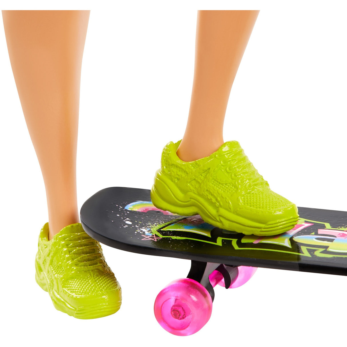 Mattel Extra Doll #4 con skateboard 2 gattini