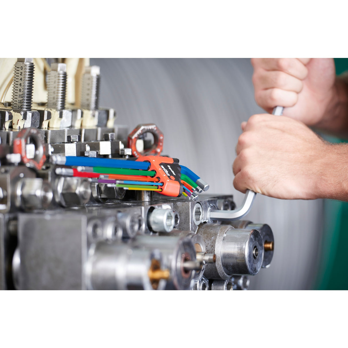 Wiha Allen Keys in Ergostar Holder festgelegt