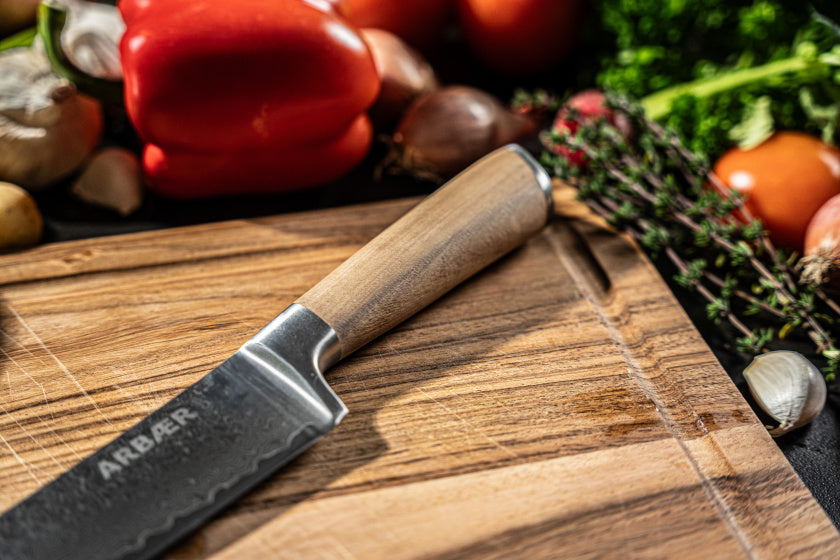 Arbaer Santoku Koksmes 18,5 cm Damask jekleni oljčni ročaj japonski
