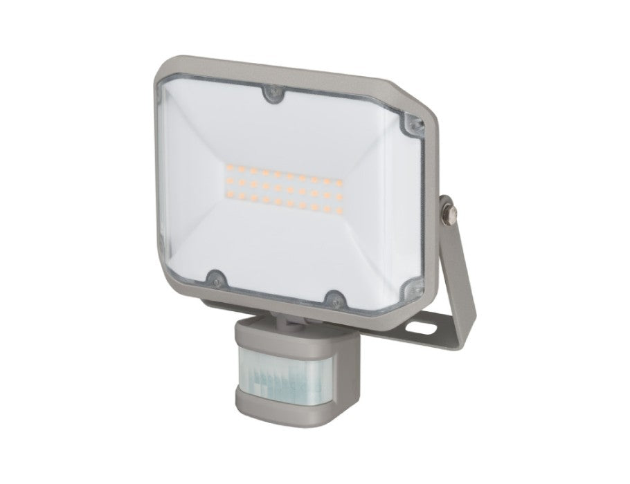 BrennenStuhl LED light shine 2080 LM with motion detector