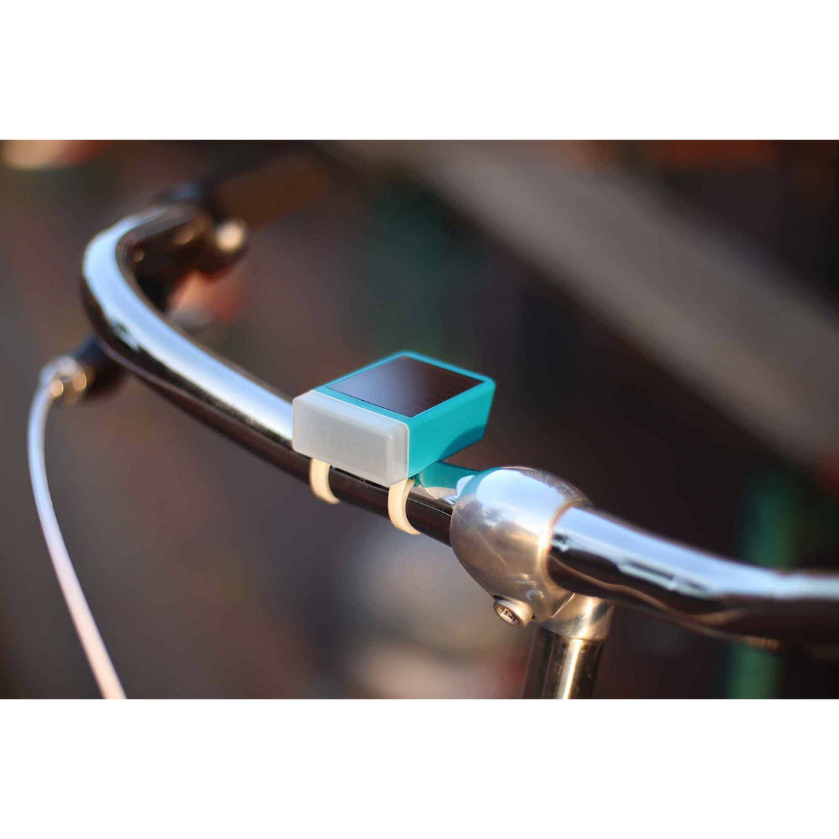 Litta lighting set LED on solar energy Cloudy White