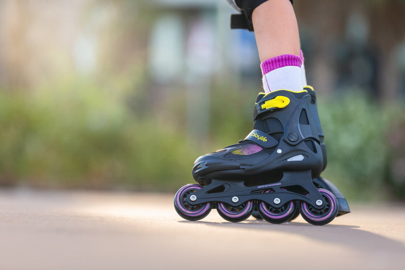 Playlife Inline skates Joker hardboot 82A zwart geel maat 37-40